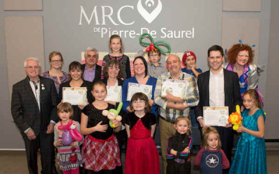 À l’occasion de la Grande semaine des tout-petits, la MRC de Pierre-De Saurel remet 14 certifications familles dans la région!