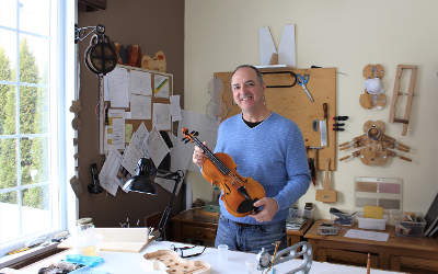 Guy Salois, un luthier contrecoeurois autodidacte