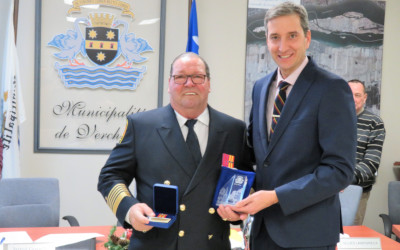 La Municipalité de Verchères honore André Larouche, Directeur du Service Sécurité Incendie