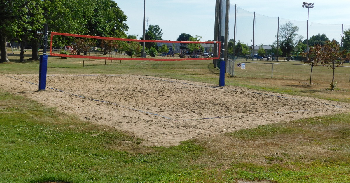 Contrecoeur ouverture du terrain de volleyball selon certaines mesures
