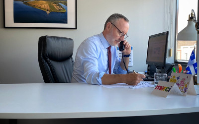 Afin de préparer la relance de leurs activités, le député Jean-Bernard Émond octroie 35 000$ aux organismes sportifs de la région