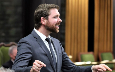 Un an après les engagements publics du gouvernement:  Xavier Barsalou-Duval demande des comptes sur le champ de tir de Saint-Bruno